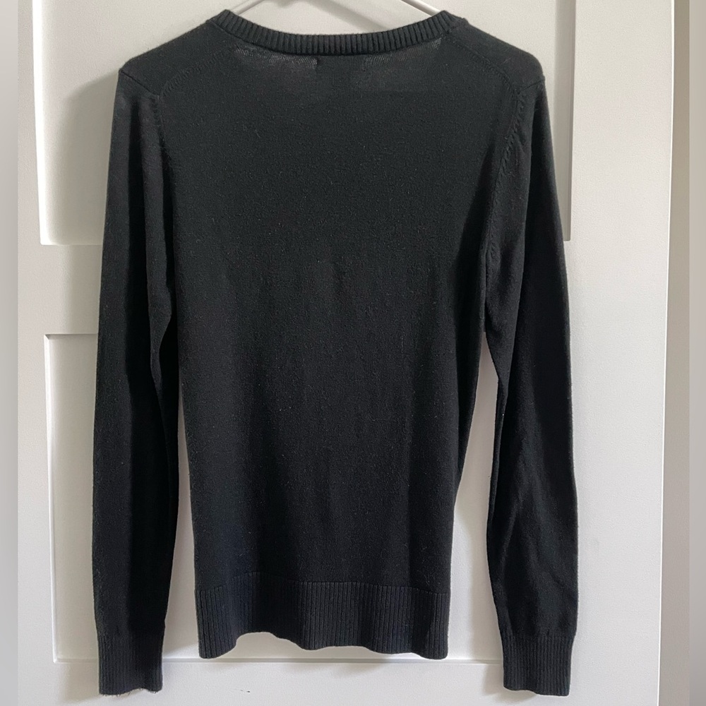 Black Gap cardigan - Picture 2 of 4